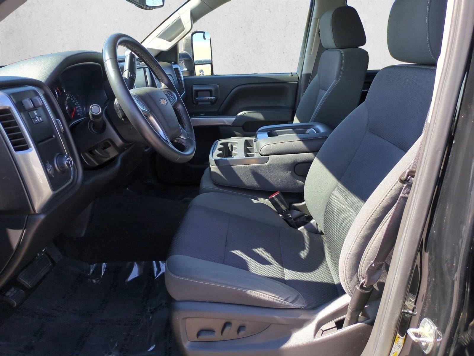 2014 Chevrolet Silverado 1500 Crew Cab Short Box 2-Wheel Drive LT w/1LT