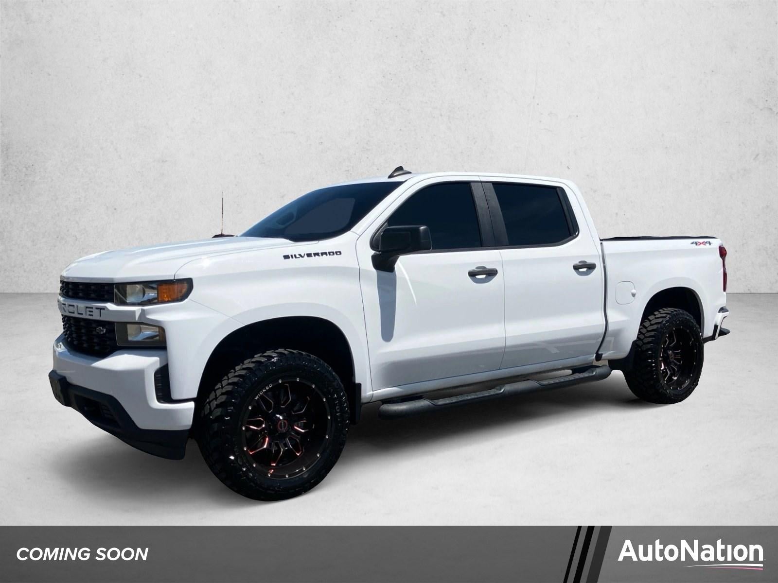 2020 Chevrolet Silverado 1500 Crew Cab Short Box 4-Wheel Drive Custom