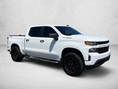 2020 Chevrolet Silverado 1500 Crew Cab Short Box 4-Wheel Drive Custom