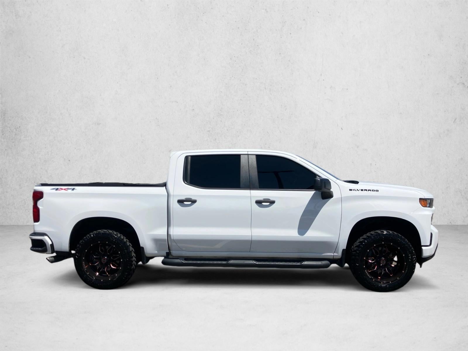 2020 Chevrolet Silverado 1500 Crew Cab Short Box 4-Wheel Drive Custom