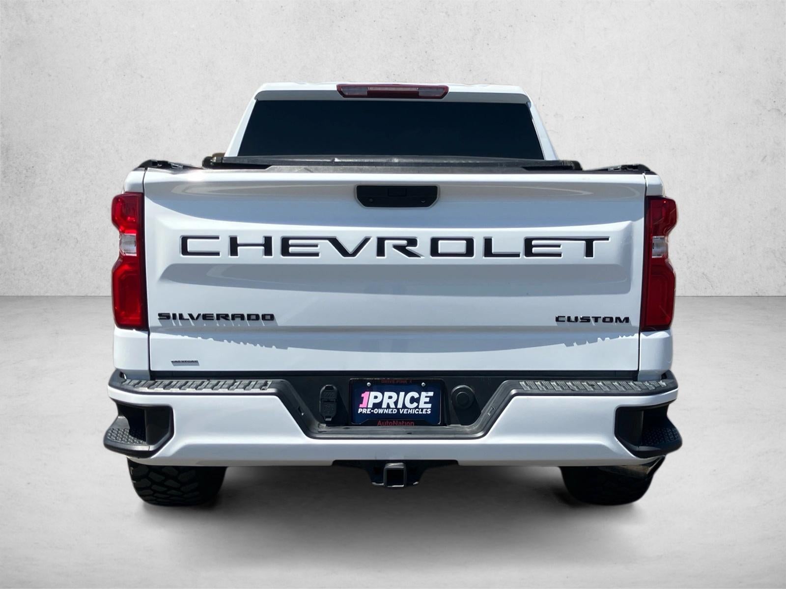 2020 Chevrolet Silverado 1500 Crew Cab Short Box 4-Wheel Drive Custom