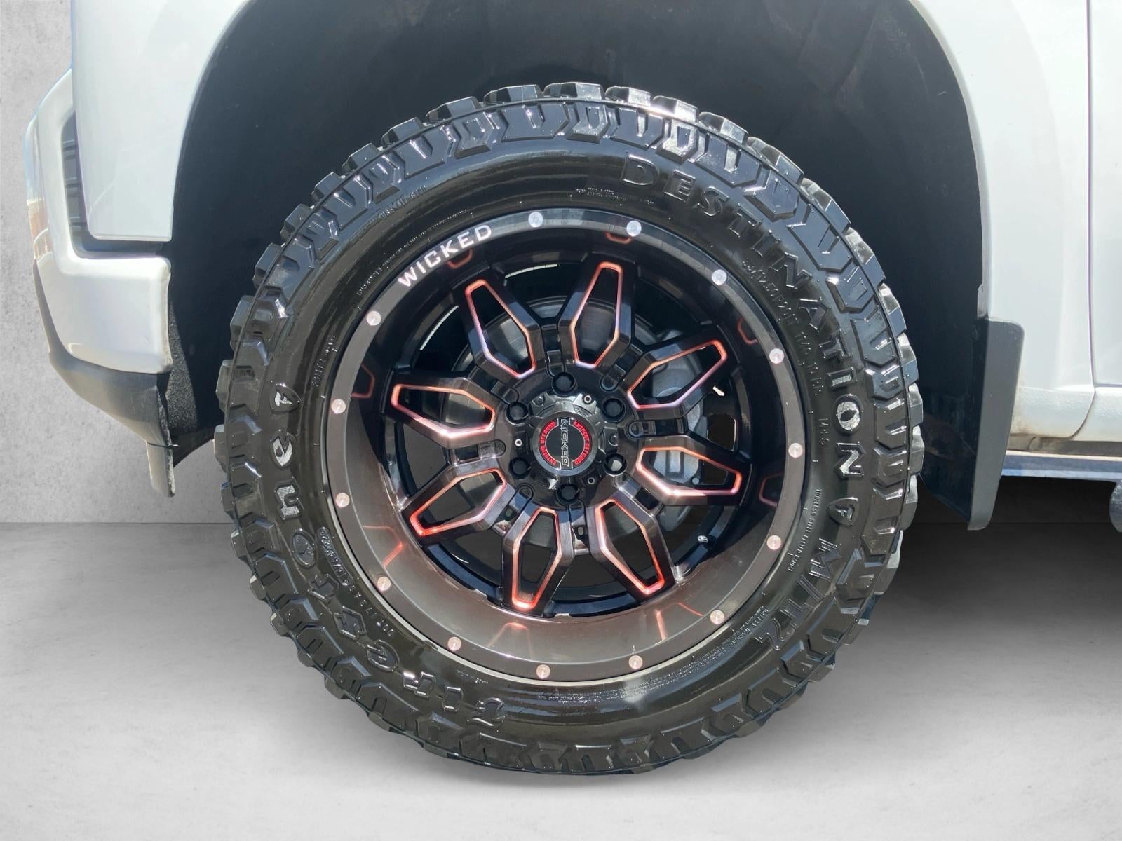 2020 Chevrolet Silverado 1500 Crew Cab Short Box 4-Wheel Drive Custom