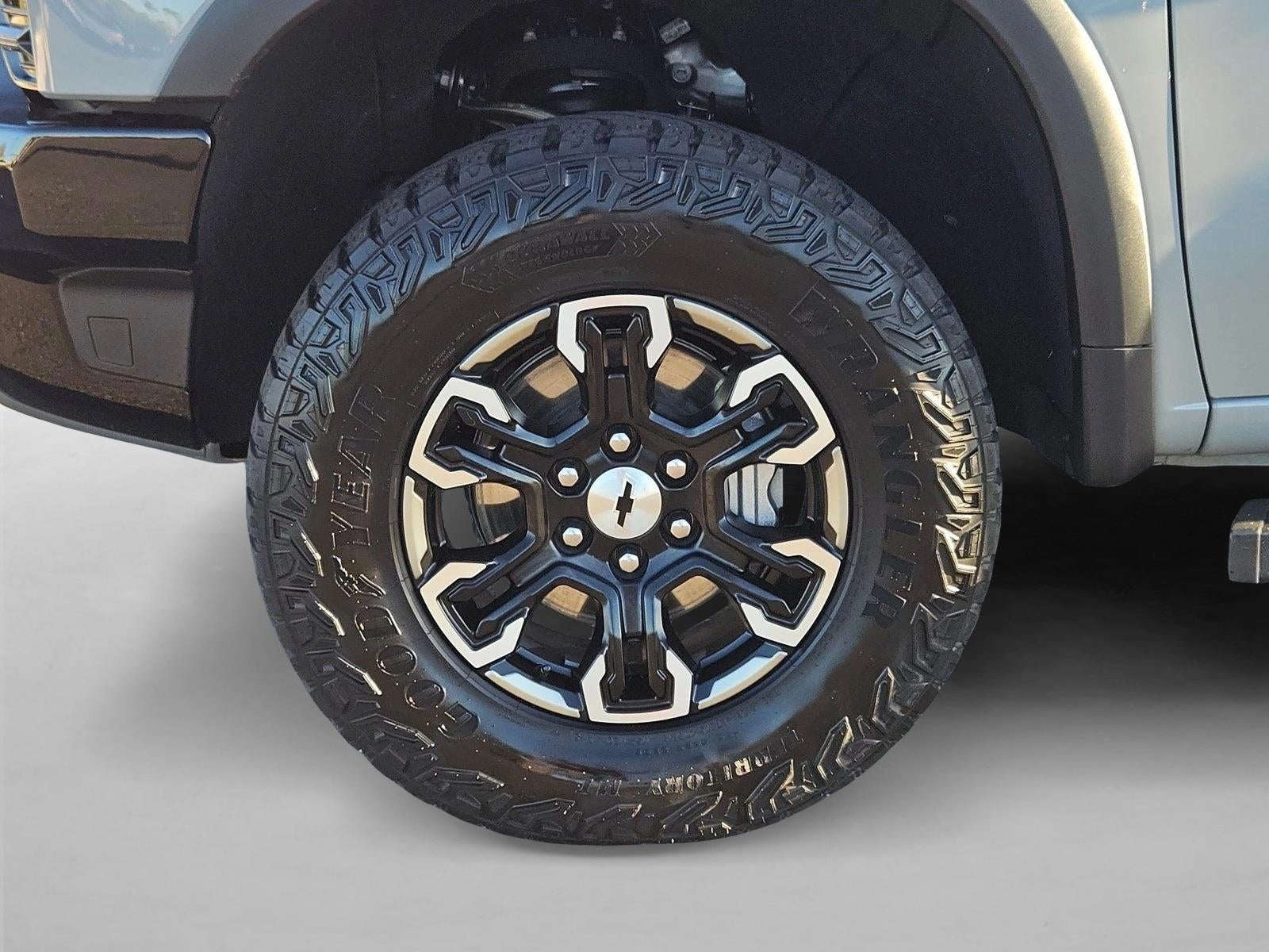2025 Chevrolet Silverado 1500 Crew Cab Short Box 4-Wheel Drive ZR2