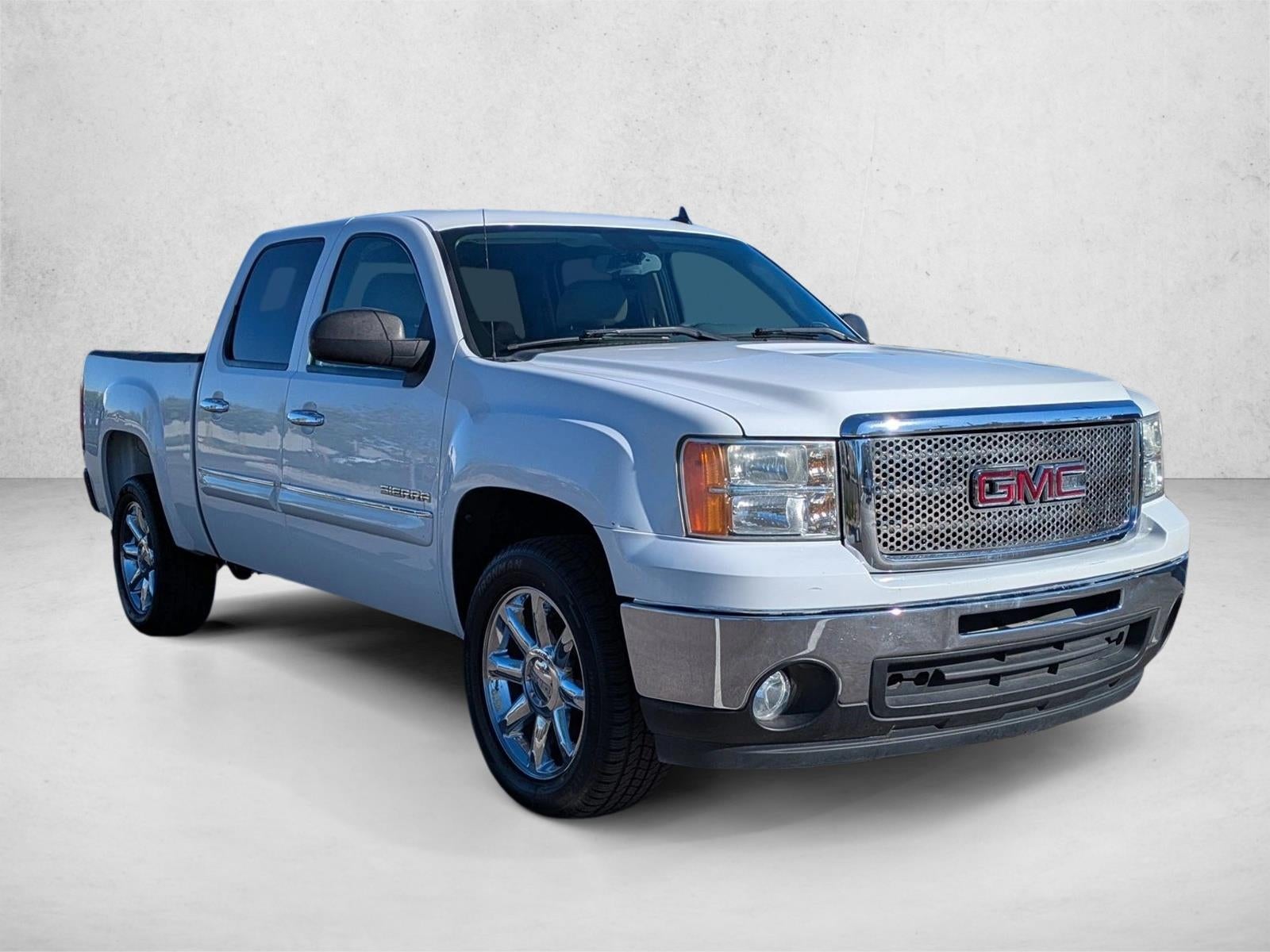 2011 GMC Sierra 1500 Crew Cab Short Box 2-Wheel Drive SLE