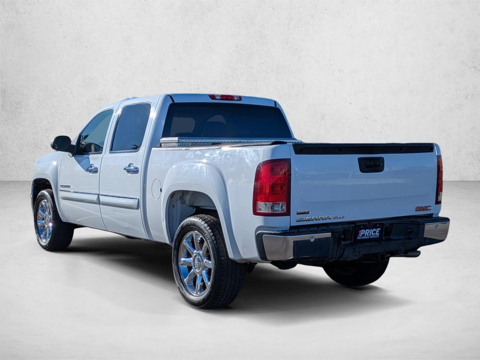 2011 GMC Sierra 1500 Crew Cab Short Box 2-Wheel Drive SLE