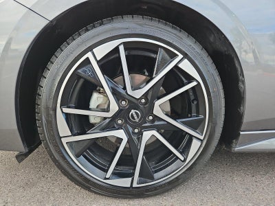 2025 Nissan Sentra SR CVT