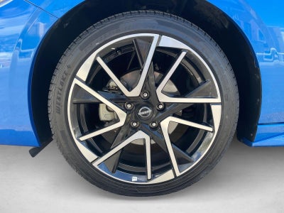 2025 Nissan Sentra SR CVT