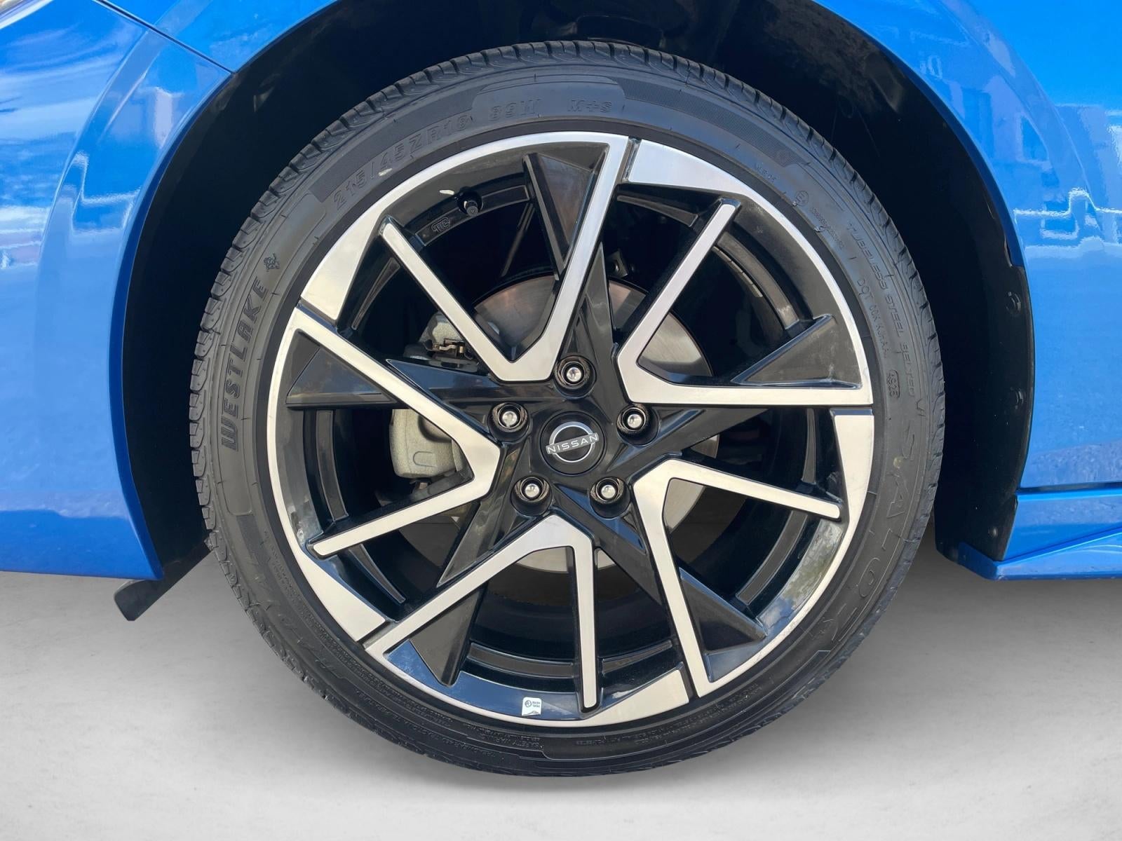 2025 Nissan Sentra SR CVT