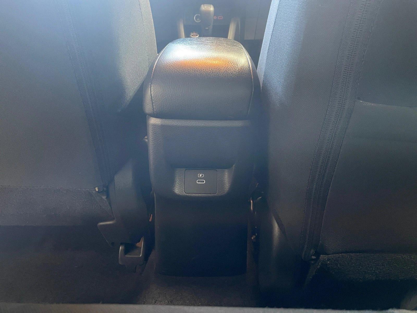 2024 Nissan Versa SV CVT