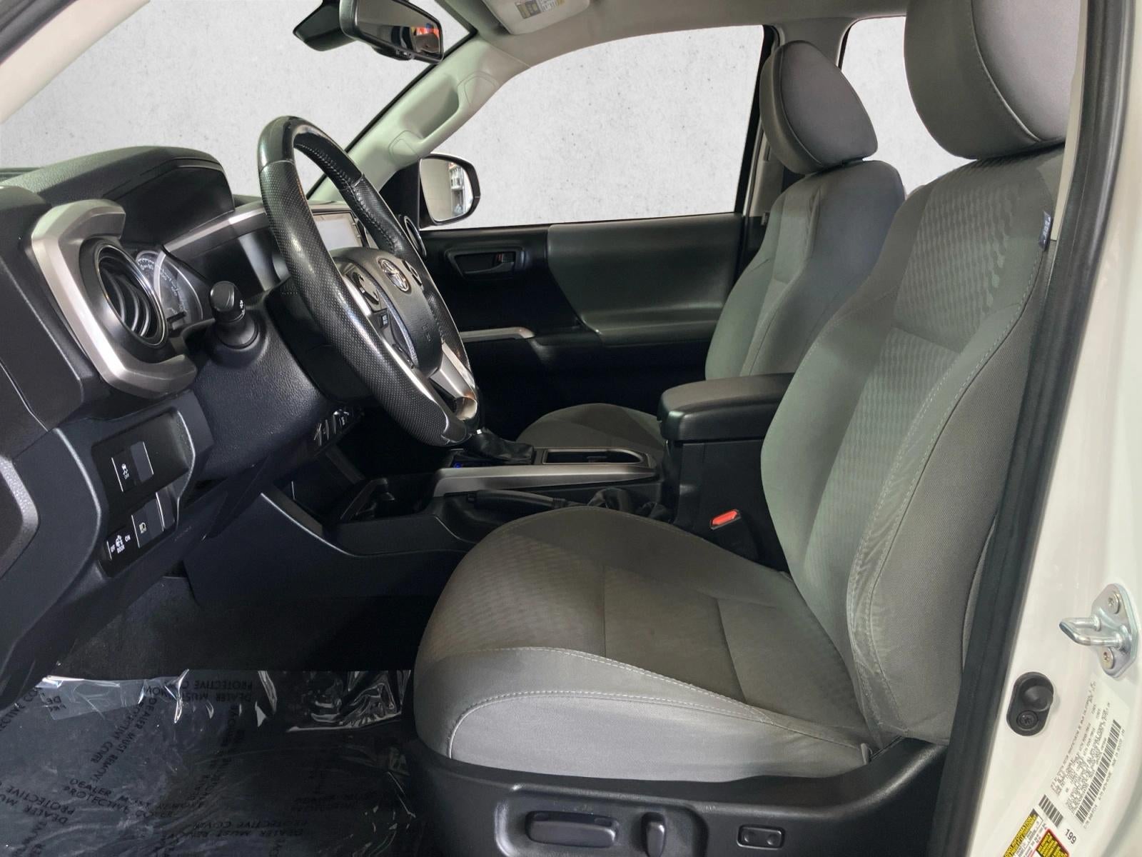 2022 Toyota Tacoma 2WD 2WD SR5 Double Cab 5' Bed V6 AT (Natl)