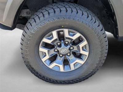 2019 Toyota Tacoma 2WD 2WD TRD Off Road Double Cab 5' Bed V6 AT (Natl)