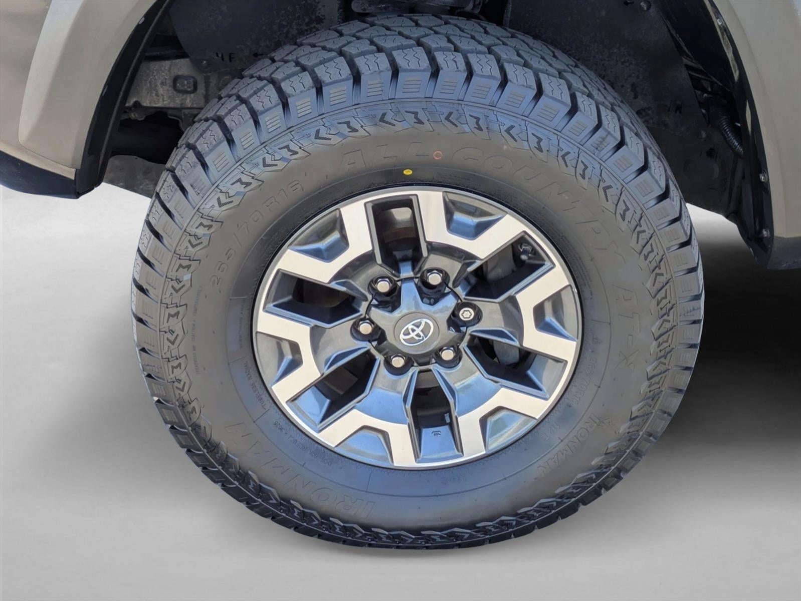 2019 Toyota Tacoma 2WD 2WD TRD Off Road Double Cab 5' Bed V6 AT (Natl)