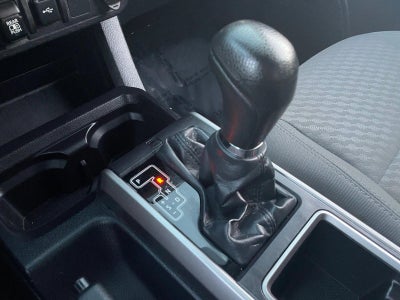 2021 Toyota Tacoma 2WD 2WD SR5 Double Cab 5' Bed V6 AT (Natl)
