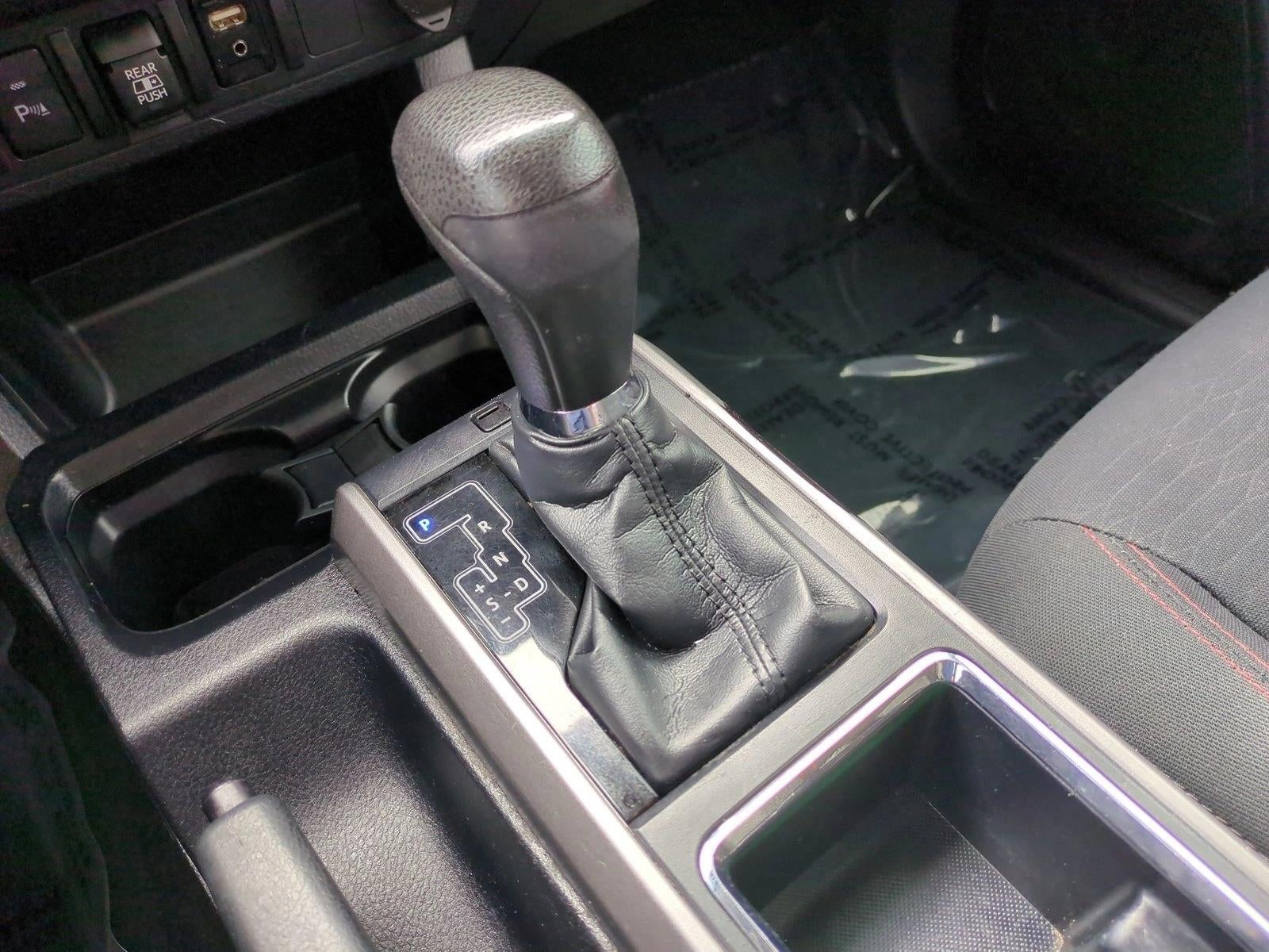 2019 Toyota Tacoma 2WD 2WD SR5 Double Cab 5' Bed V6 AT (GS)