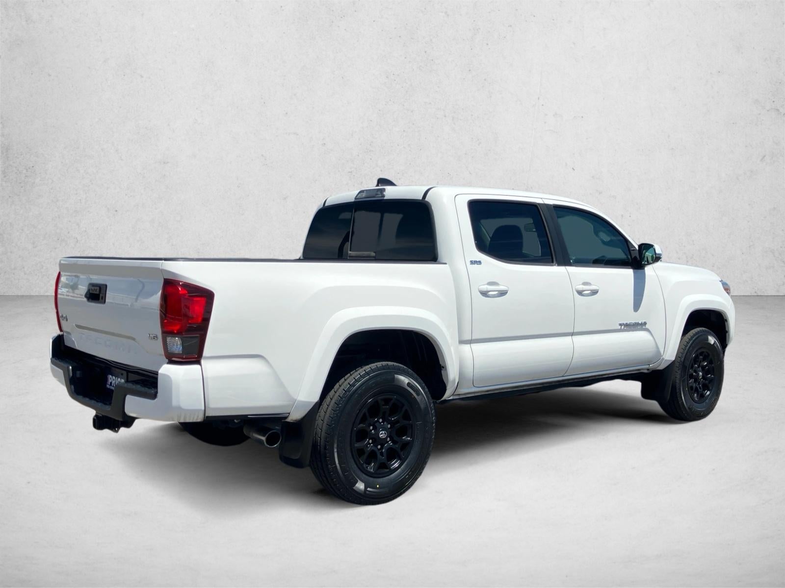 2022 Toyota Tacoma 4WD 4WD SR5 Double Cab 5' Bed V6 AT (Natl)
