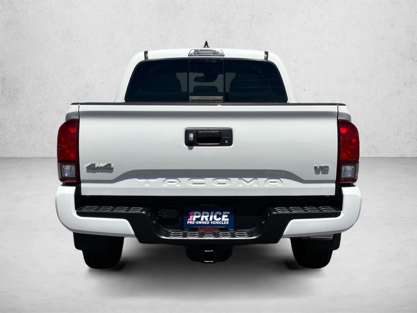 2022 Toyota Tacoma 4WD 4WD SR5 Double Cab 5' Bed V6 AT (Natl)