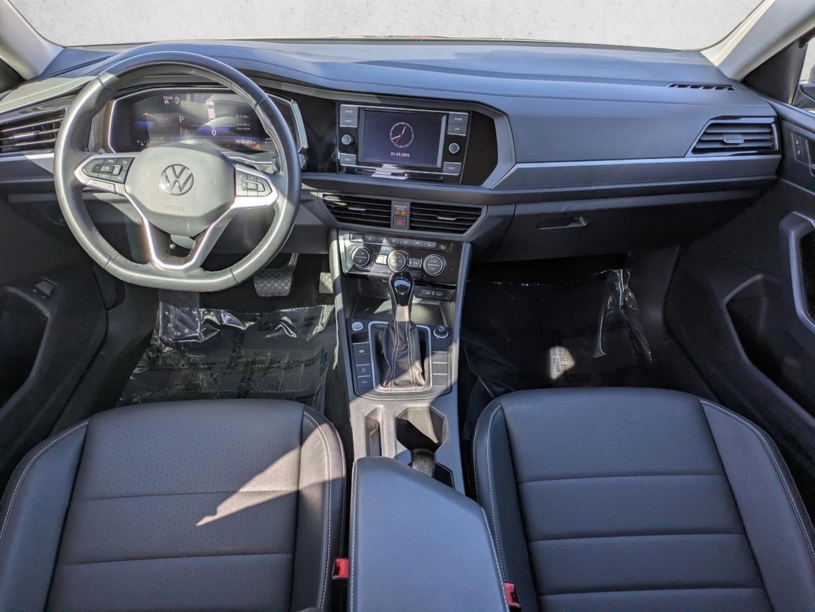 2024 Volkswagen Jetta SE Auto