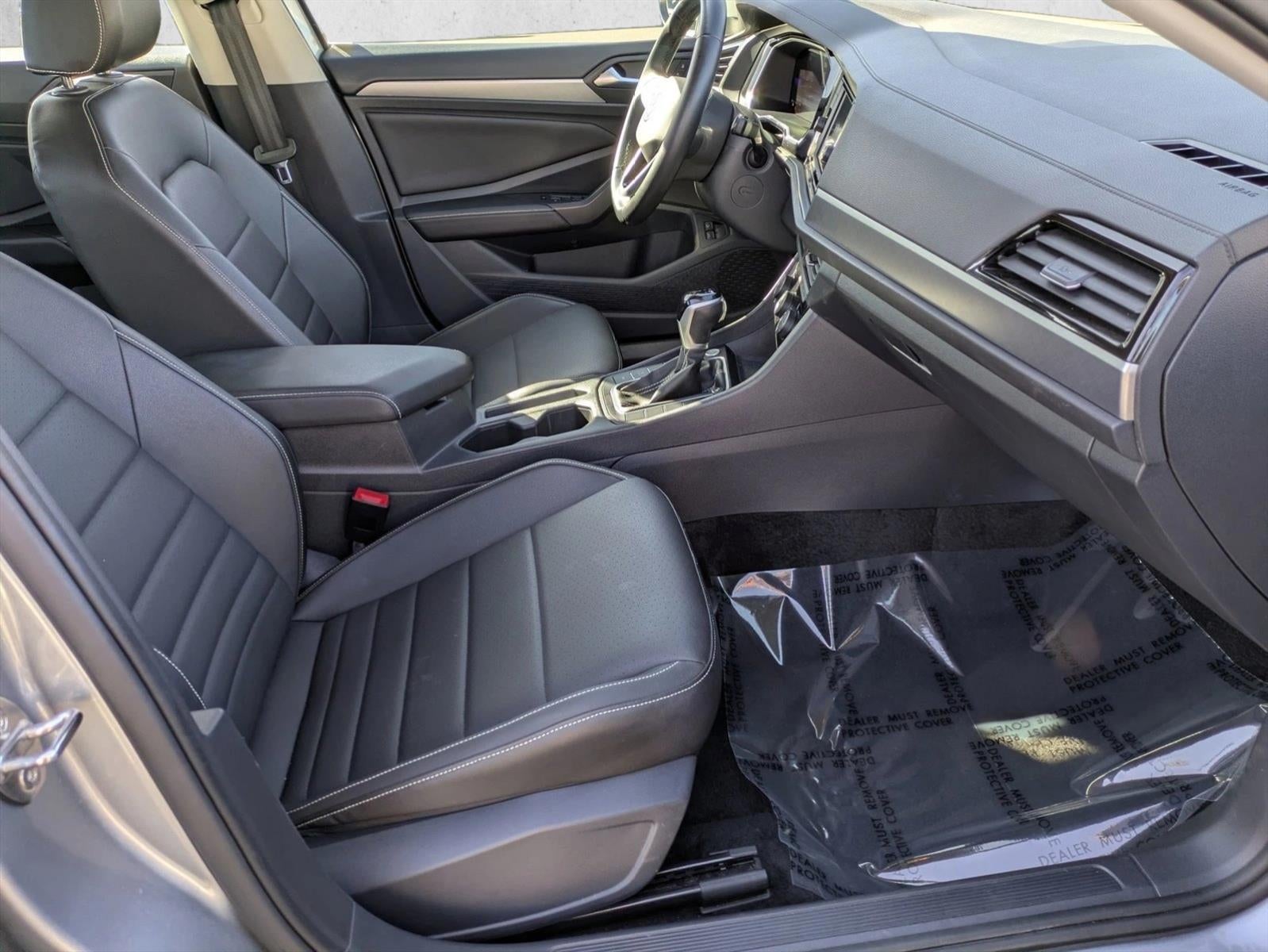 2024 Volkswagen Jetta SE Auto