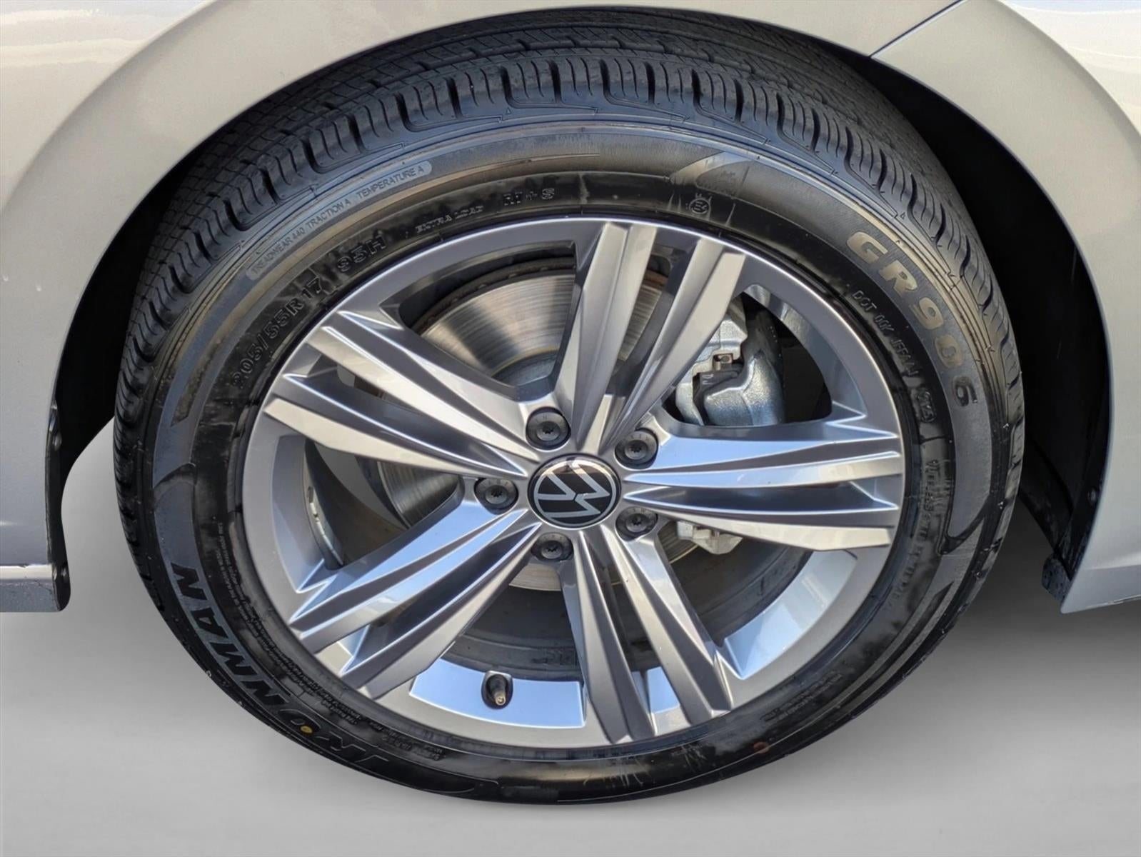 2024 Volkswagen Jetta SE Auto