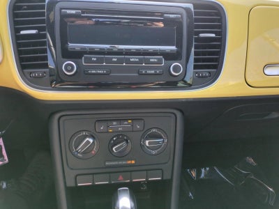 2013 Volkswagen Beetle 2dr Auto 2.5L PZEV