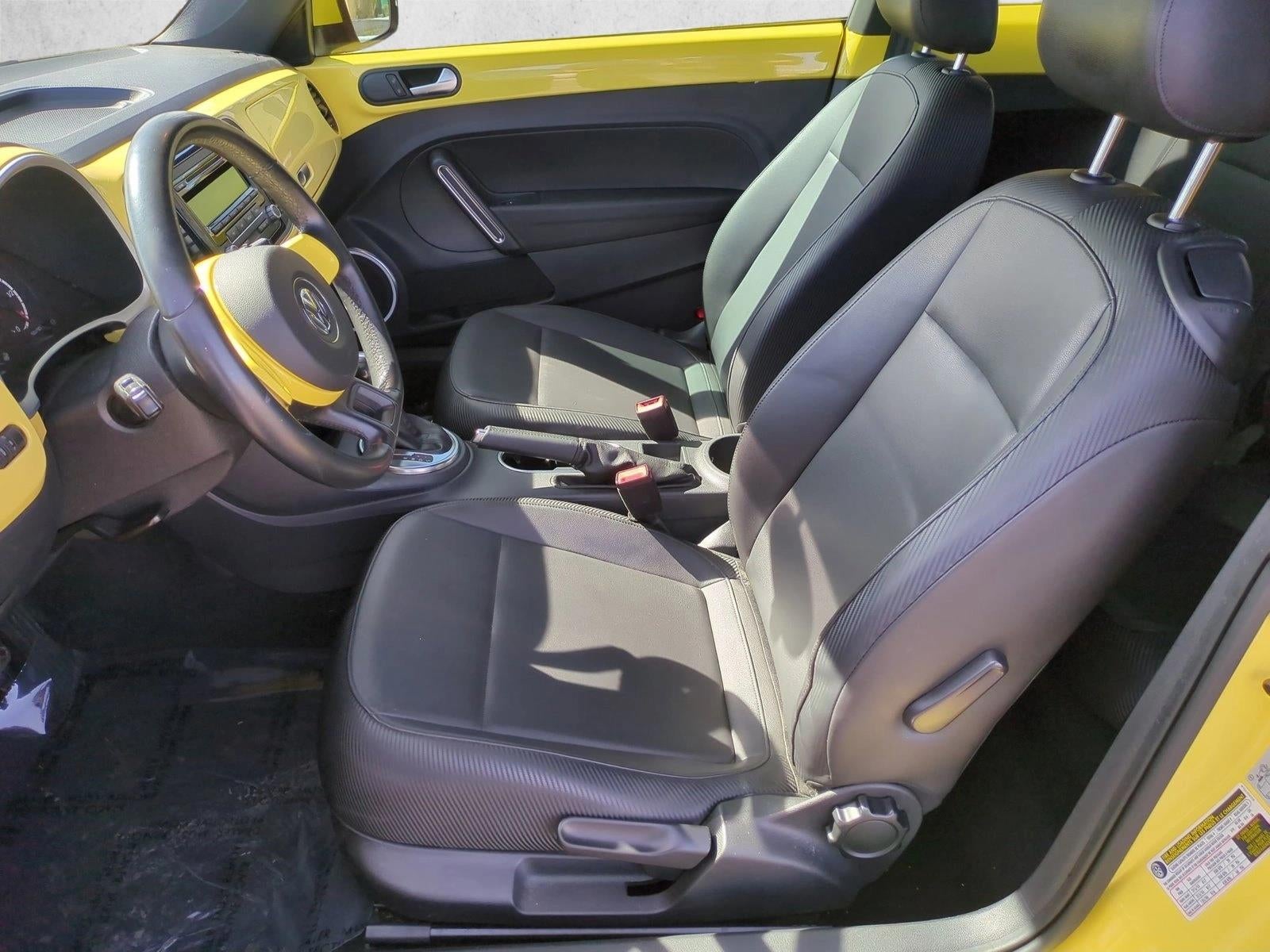 2013 Volkswagen Beetle 2dr Auto 2.5L PZEV