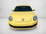 2013 Volkswagen Beetle 2dr Auto 2.5L PZEV