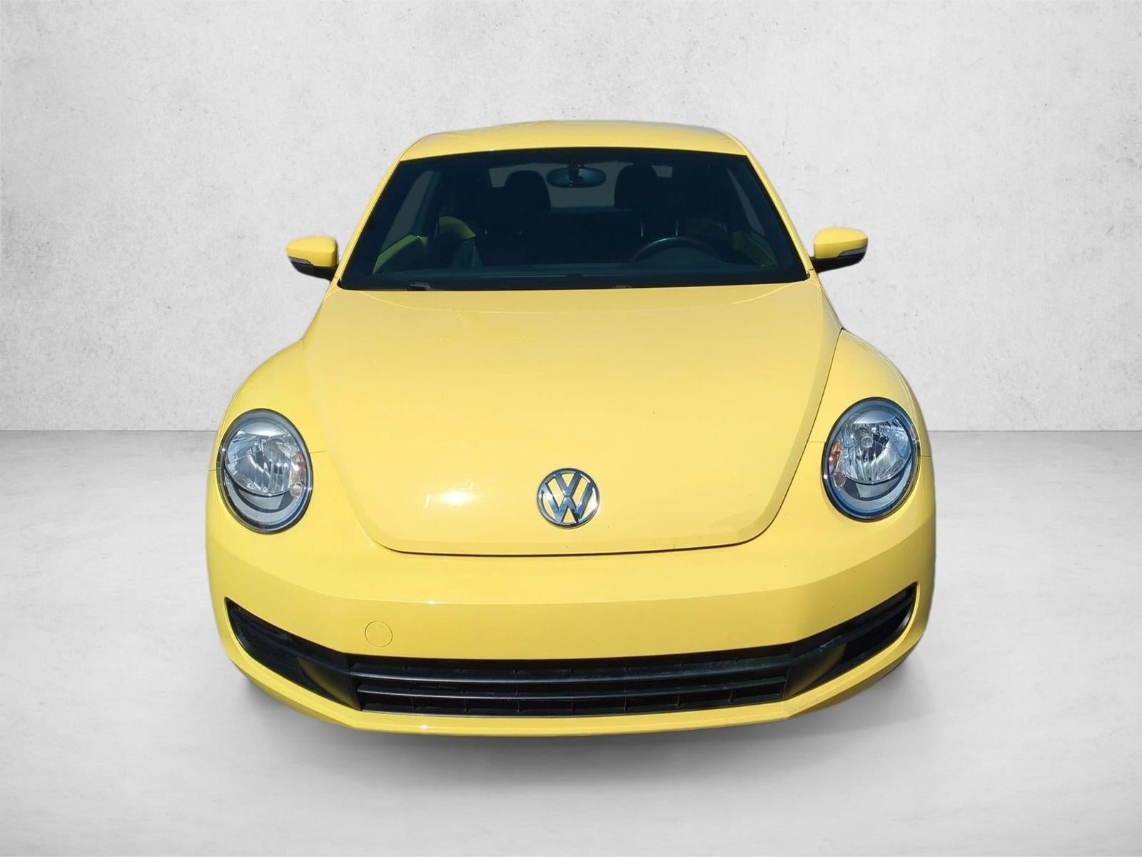 2013 Volkswagen Beetle 2dr Auto 2.5L PZEV