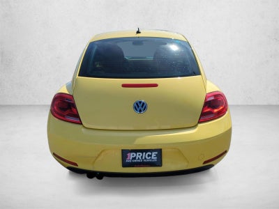 2013 Volkswagen Beetle 2dr Auto 2.5L PZEV