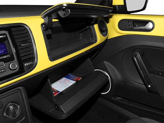 2013 Volkswagen Beetle 2dr Auto 2.5L PZEV