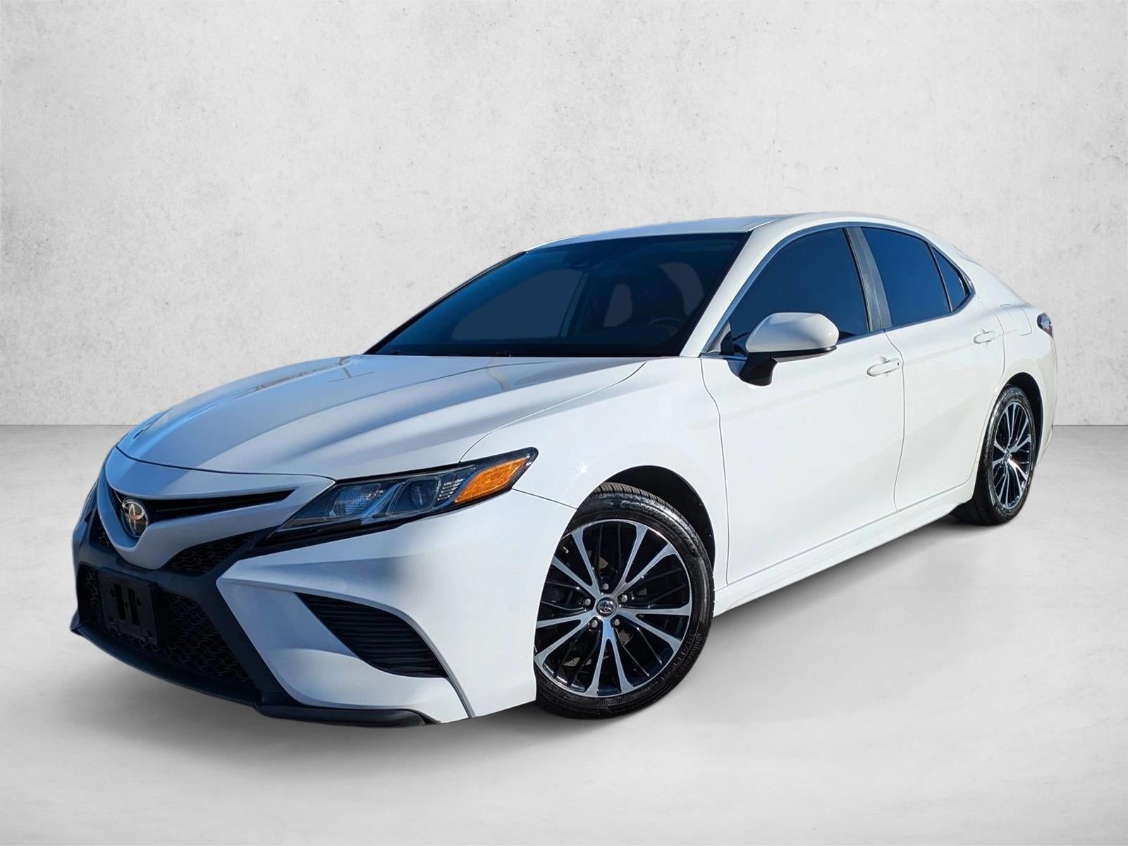 2019 Toyota Camry SE Auto (Natl)