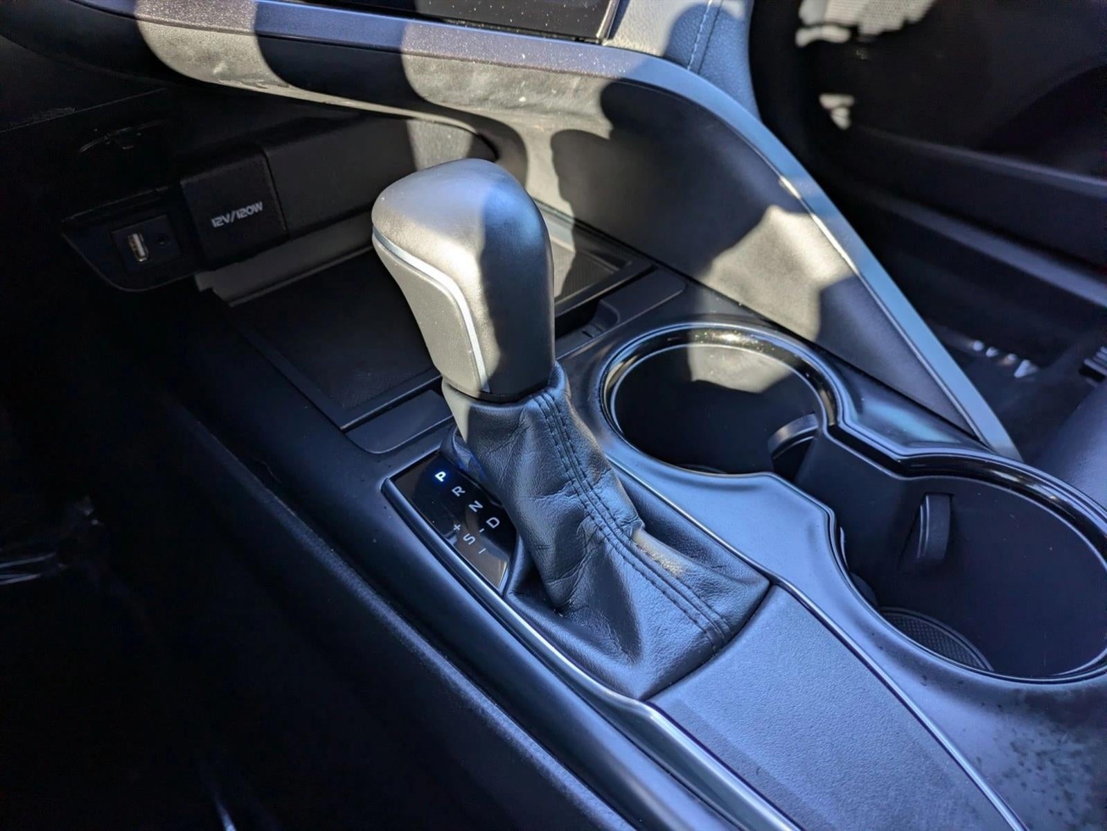 2019 Toyota Camry SE Auto (Natl)