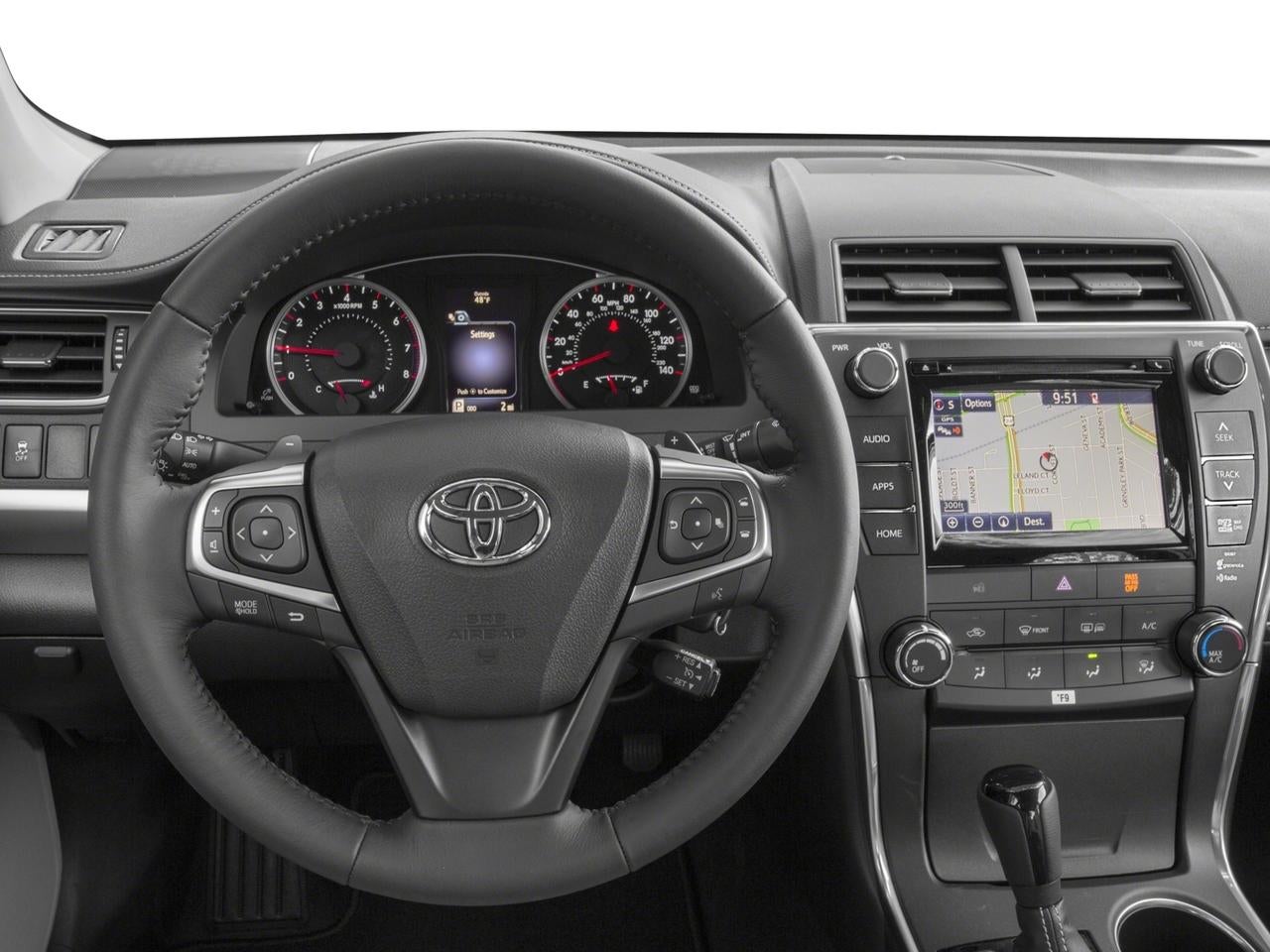 2017 Toyota Camry SE Auto (SE)