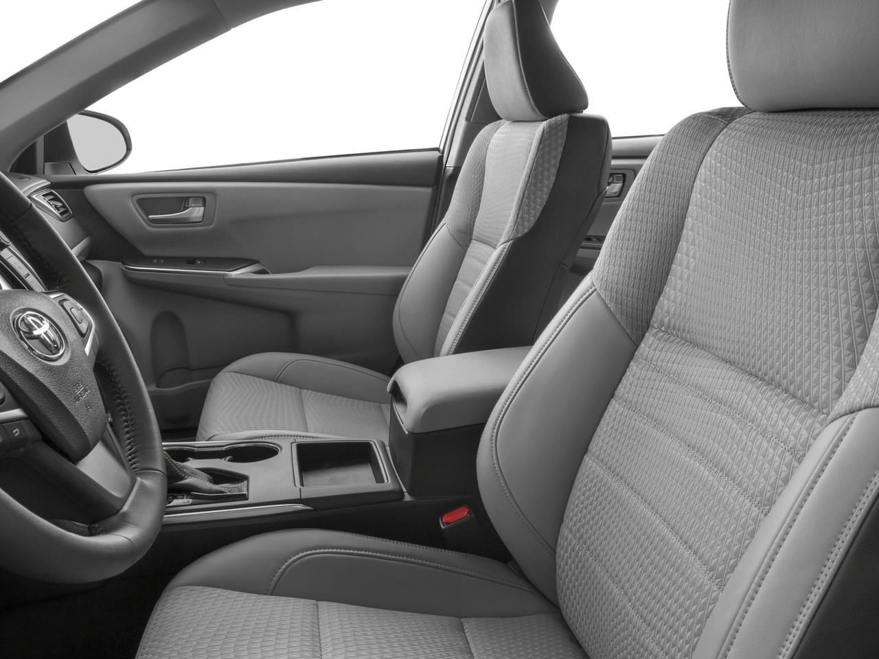 2017 Toyota Camry SE Auto (SE)