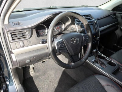 2017 Toyota Camry SE Auto (Natl)