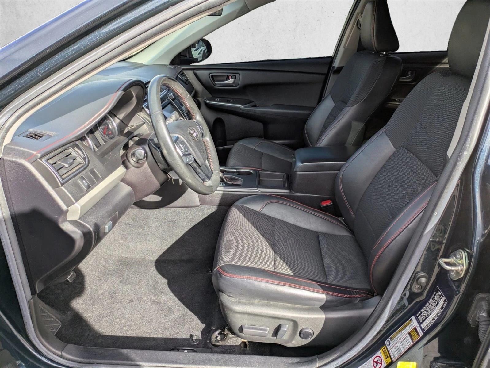 2017 Toyota Camry SE Auto (Natl)