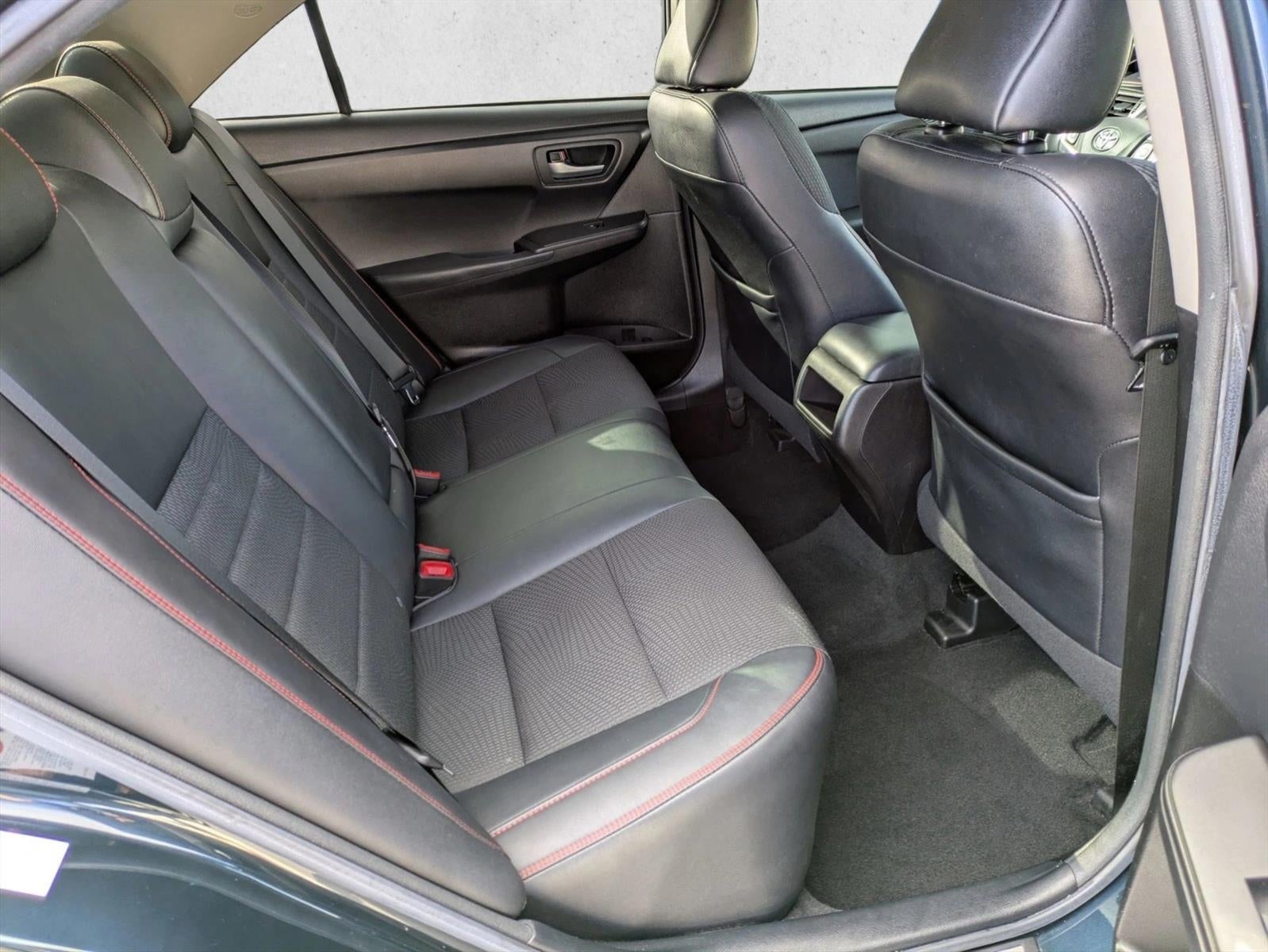 2017 Toyota Camry SE Auto (Natl)