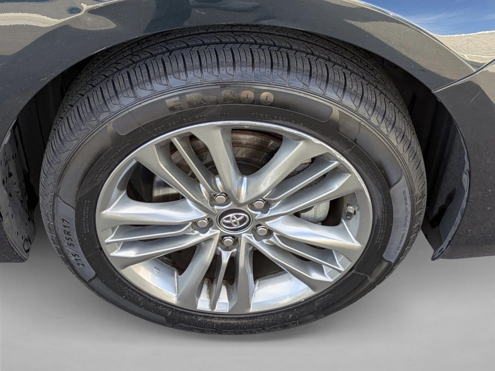 2017 Toyota Camry SE Auto (Natl)