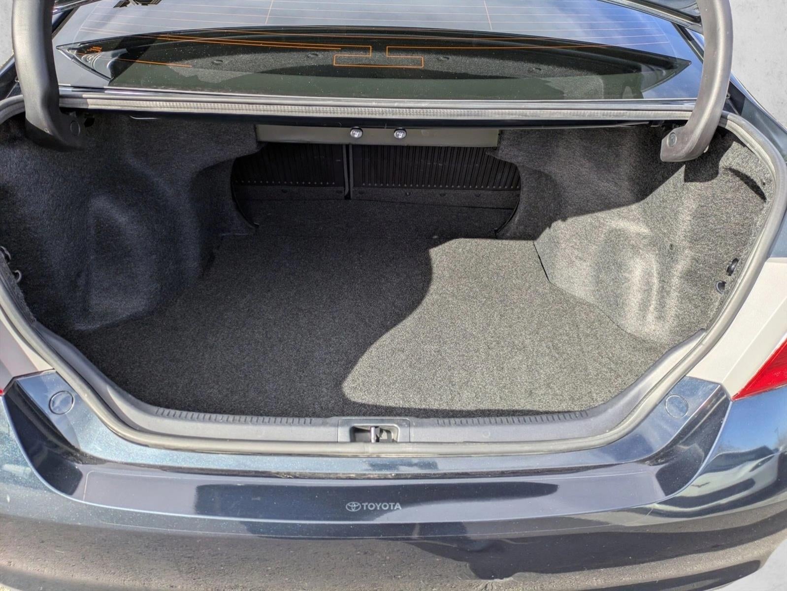 2017 Toyota Camry SE Auto (Natl)