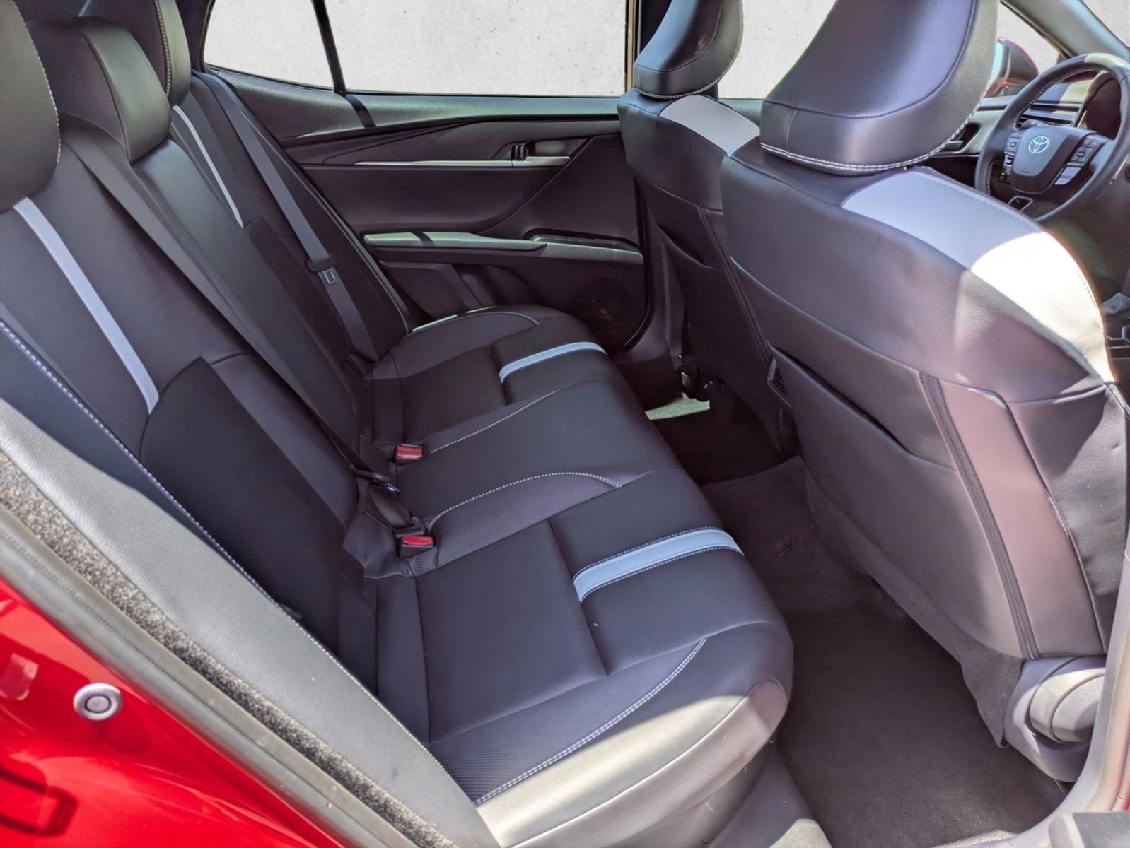 2025 Toyota Camry SE (Natl)