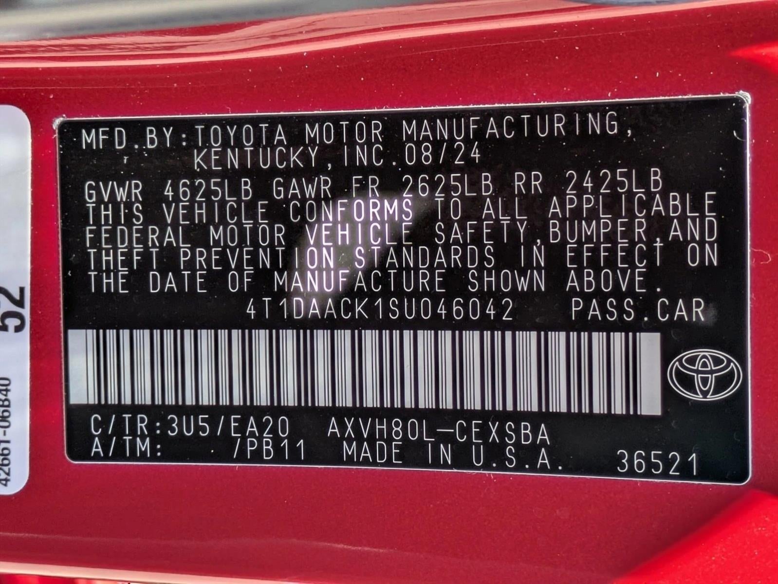 2025 Toyota Camry SE (Natl)