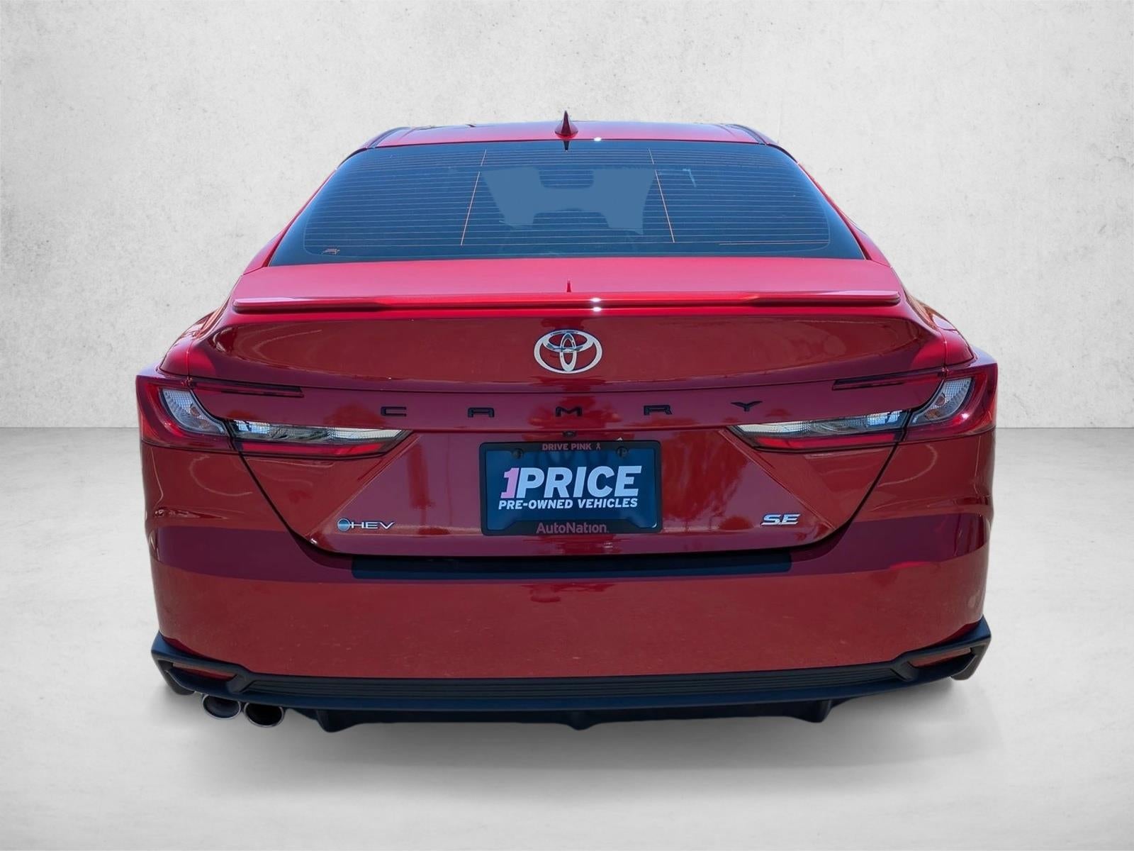 2025 Toyota Camry SE (Natl)