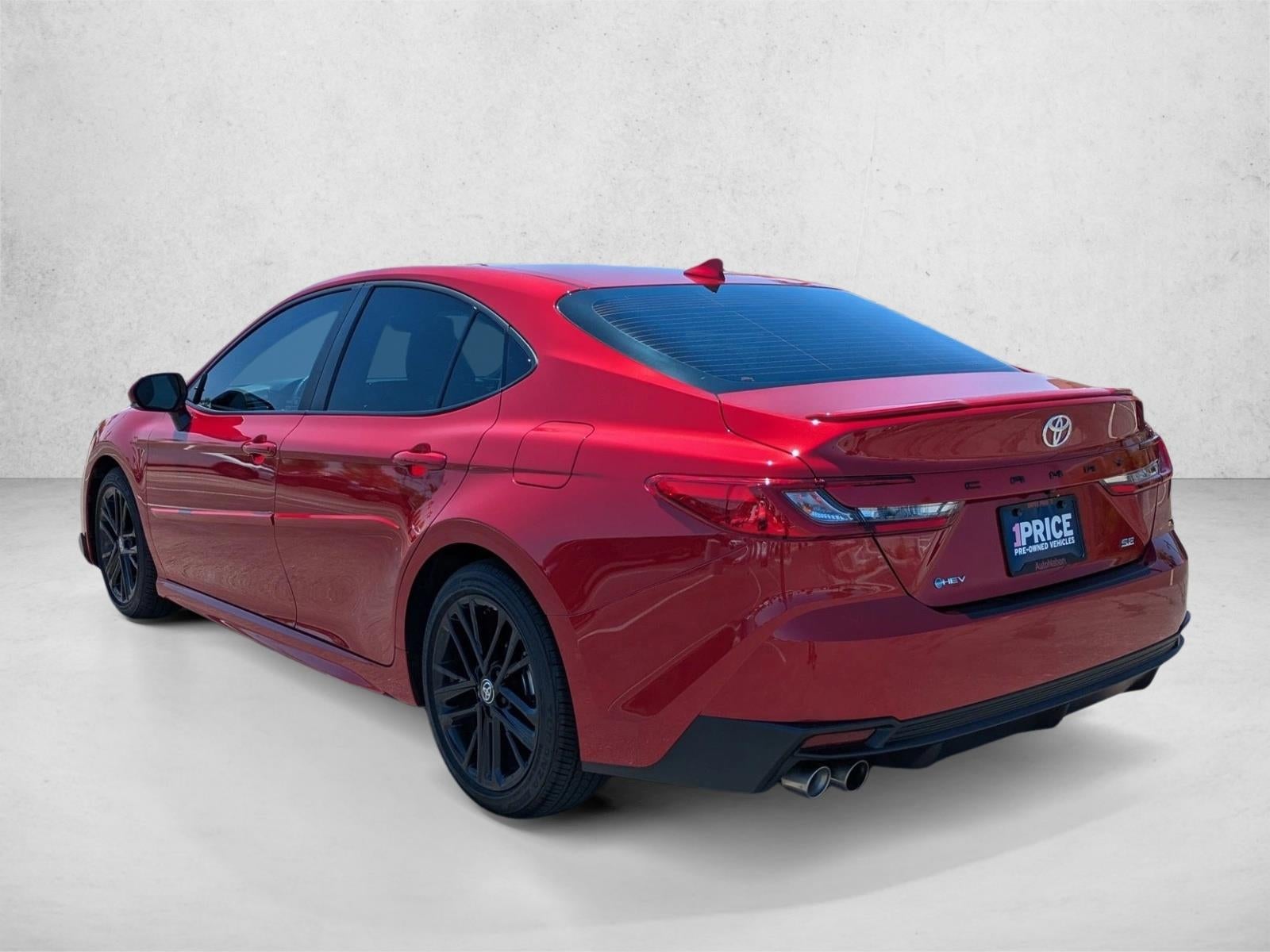 2025 Toyota Camry SE (Natl)