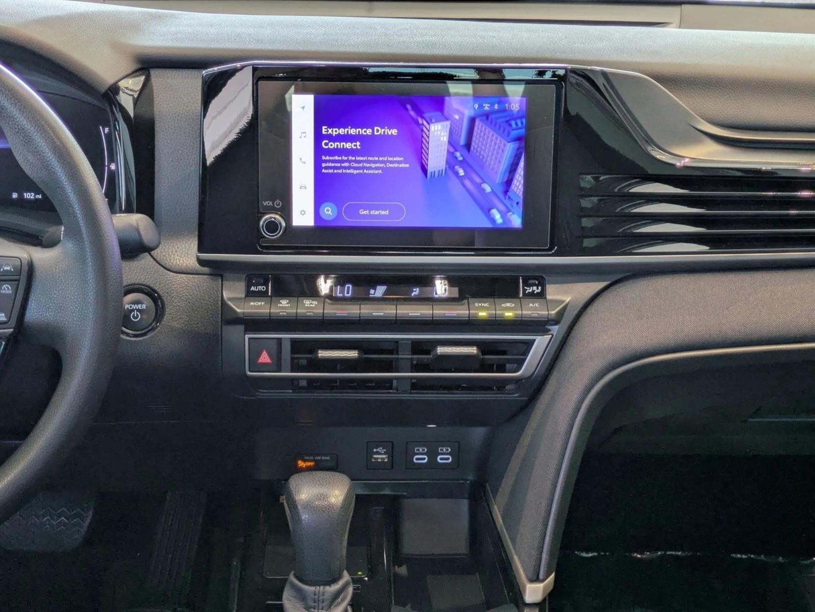 2025 Toyota Camry LE (Natl)
