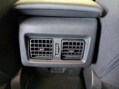 2025 Toyota Camry LE (Natl)