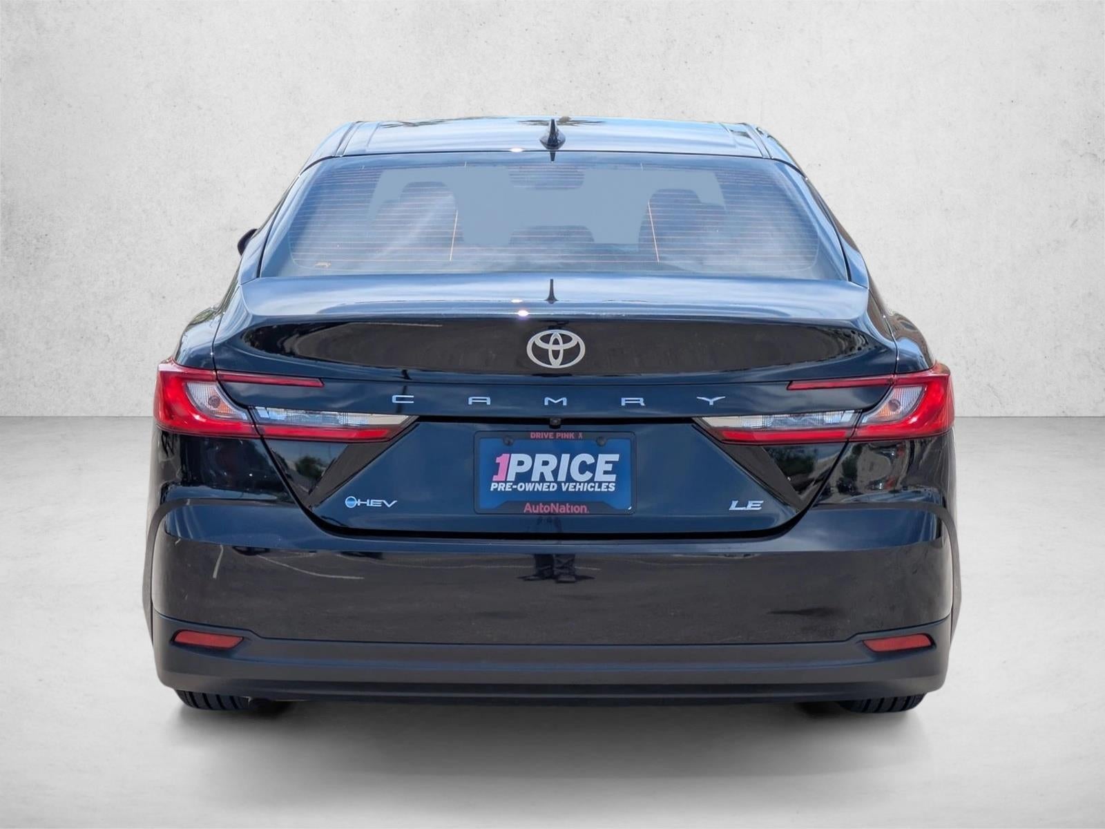 2025 Toyota Camry LE (Natl)