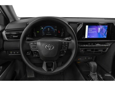 2025 Toyota Camry LE (SE)