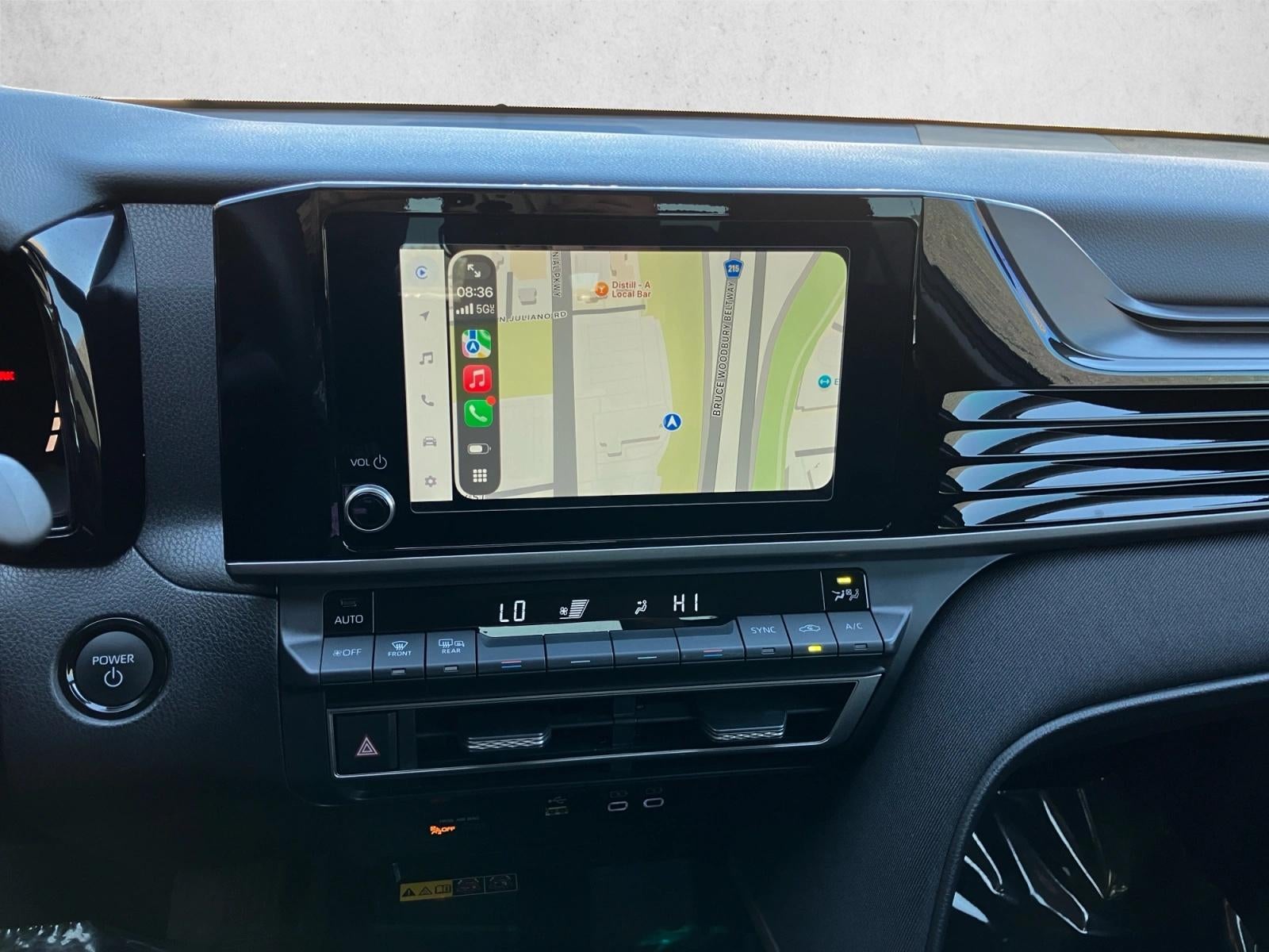 2025 Toyota Camry LE (Natl)