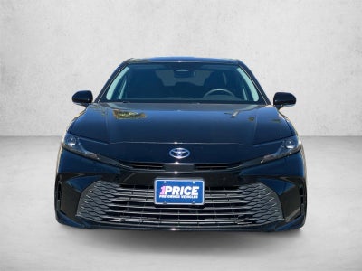 2025 Toyota Camry LE (Natl)