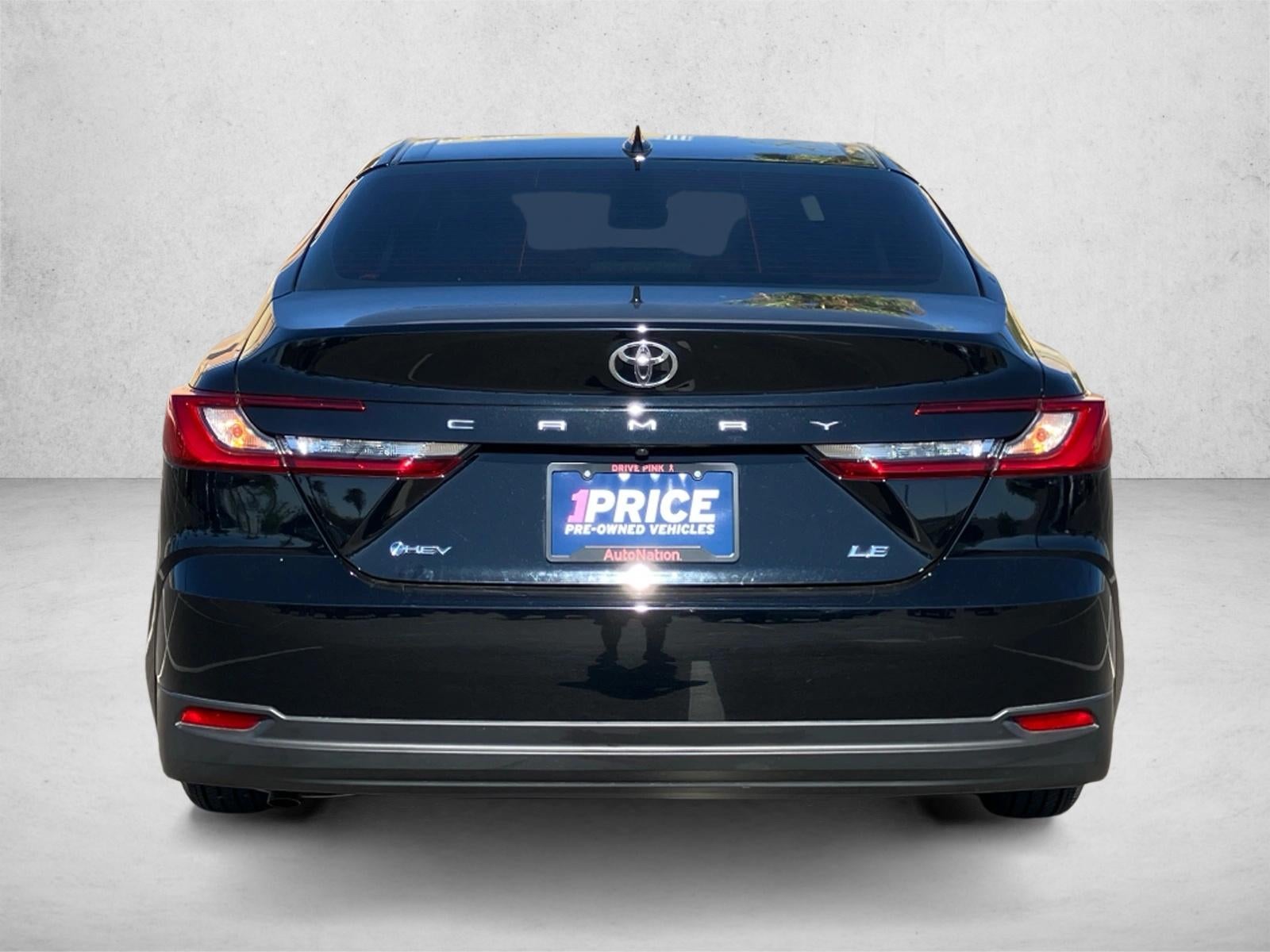 2025 Toyota Camry LE (Natl)