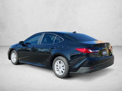 2025 Toyota Camry LE (Natl)